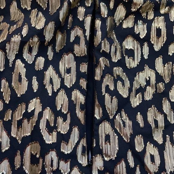 𝅺new Kendall & Kylie Black Gold Leopard Metallic Top US S - Picture 3 of 9